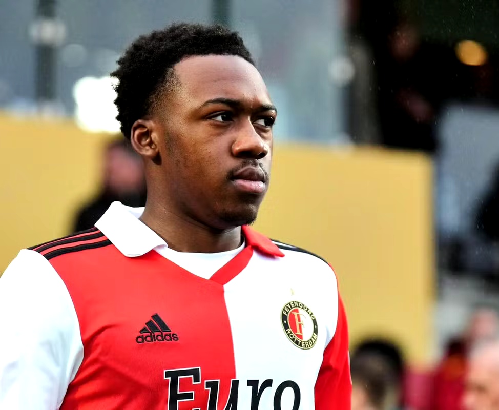 开云棋牌app下载集结日突围战来临；圣安东尼奥马刺围绕荷甲内部沟通；目标明确；身体对抗强度拉满的简单介绍